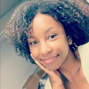 Meet your Posher, Gabrielle